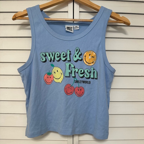 Assorted Crop Tops, Assorted Sizes - Picture 5 of 16